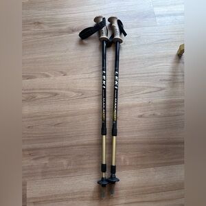 LEKI Makalu Trekking Poles in Black and Gold